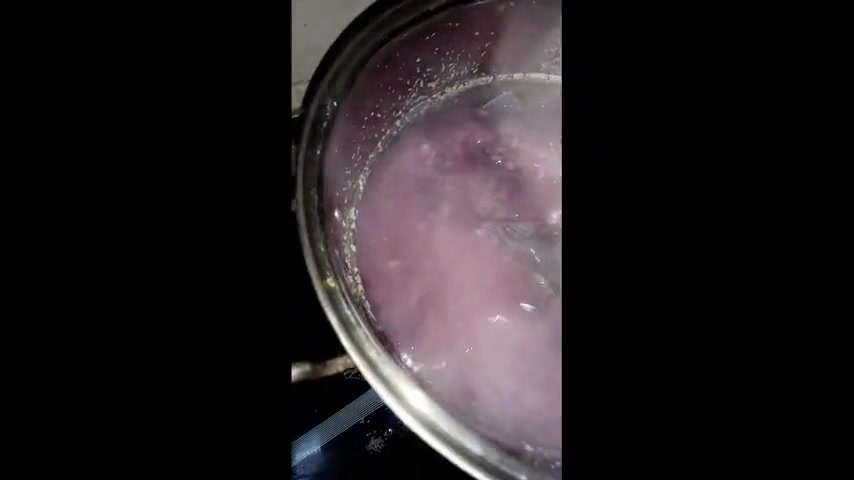 紫薯粥变色的秘密:只需一点白醋,颜色瞬间变美