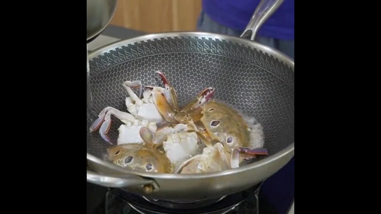 蟹肉冬瓜煲,鲜甜汤水轻松做