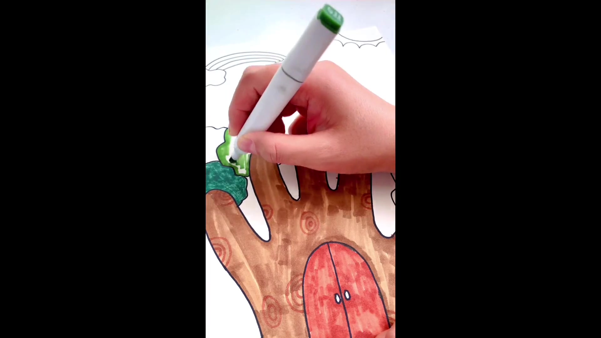 用手掌画一棵大树,创意儿童画轻松学