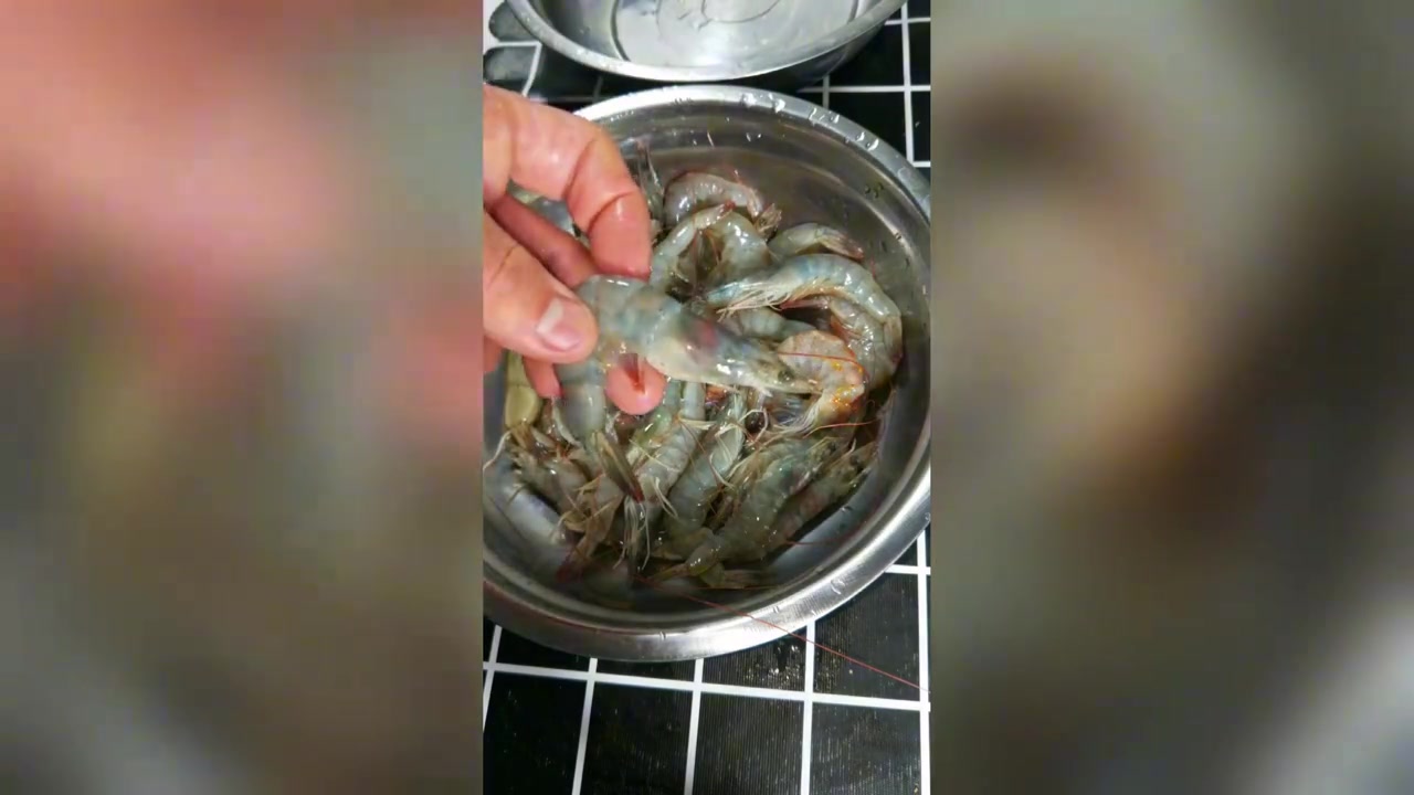 鲜美开胃萝卜丝大虾汤,清爽又营养