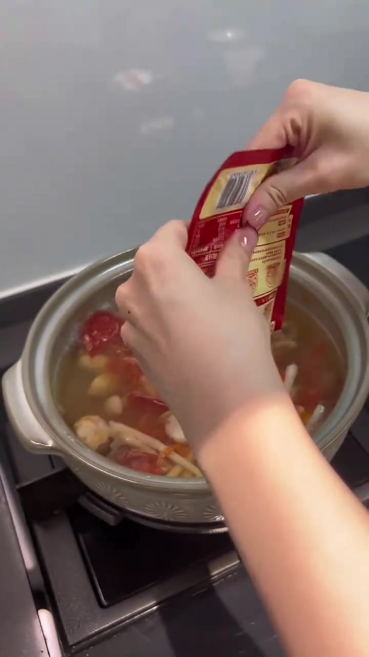 泰式冬阴功汤，酸甜口味自己调，简单又美味