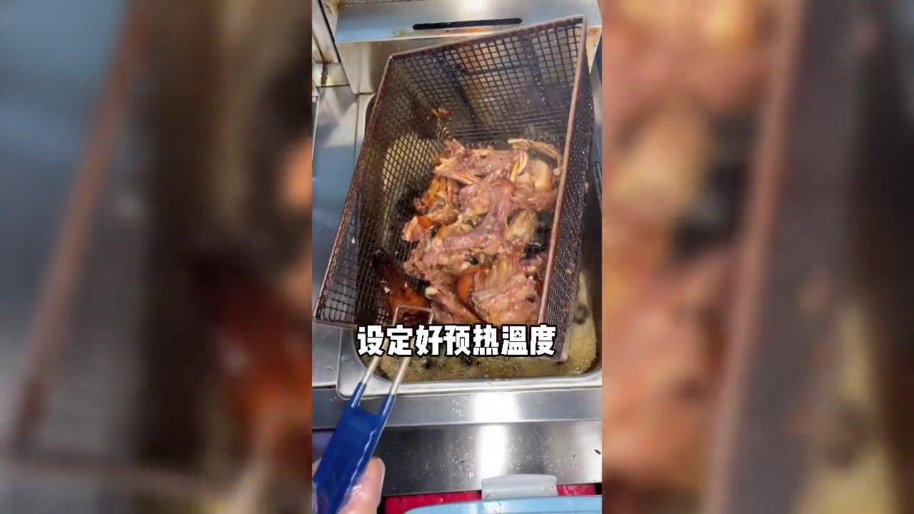 汪世兴烤鸭大揭秘:现片鸭子与骨架的完美搭配