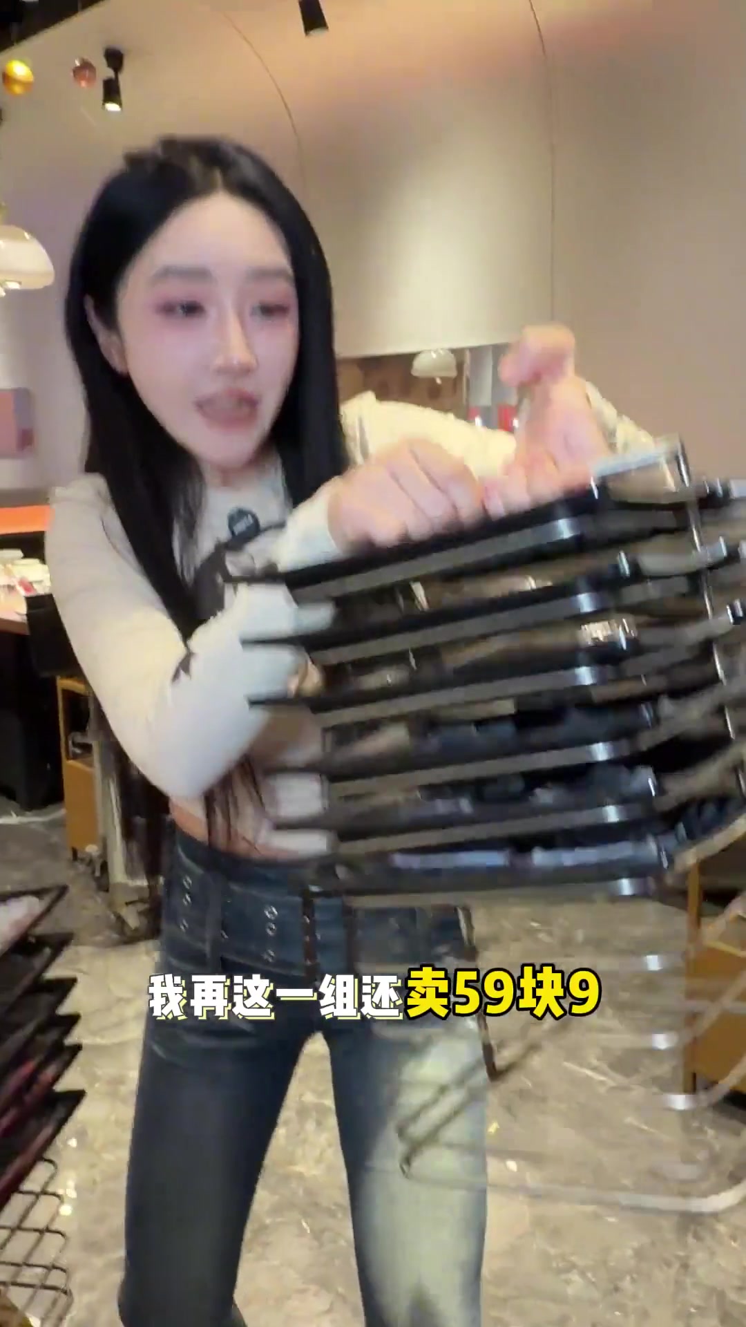 斑鱼火锅59.9元,随便吃!老板娘怒怼价格战同行
