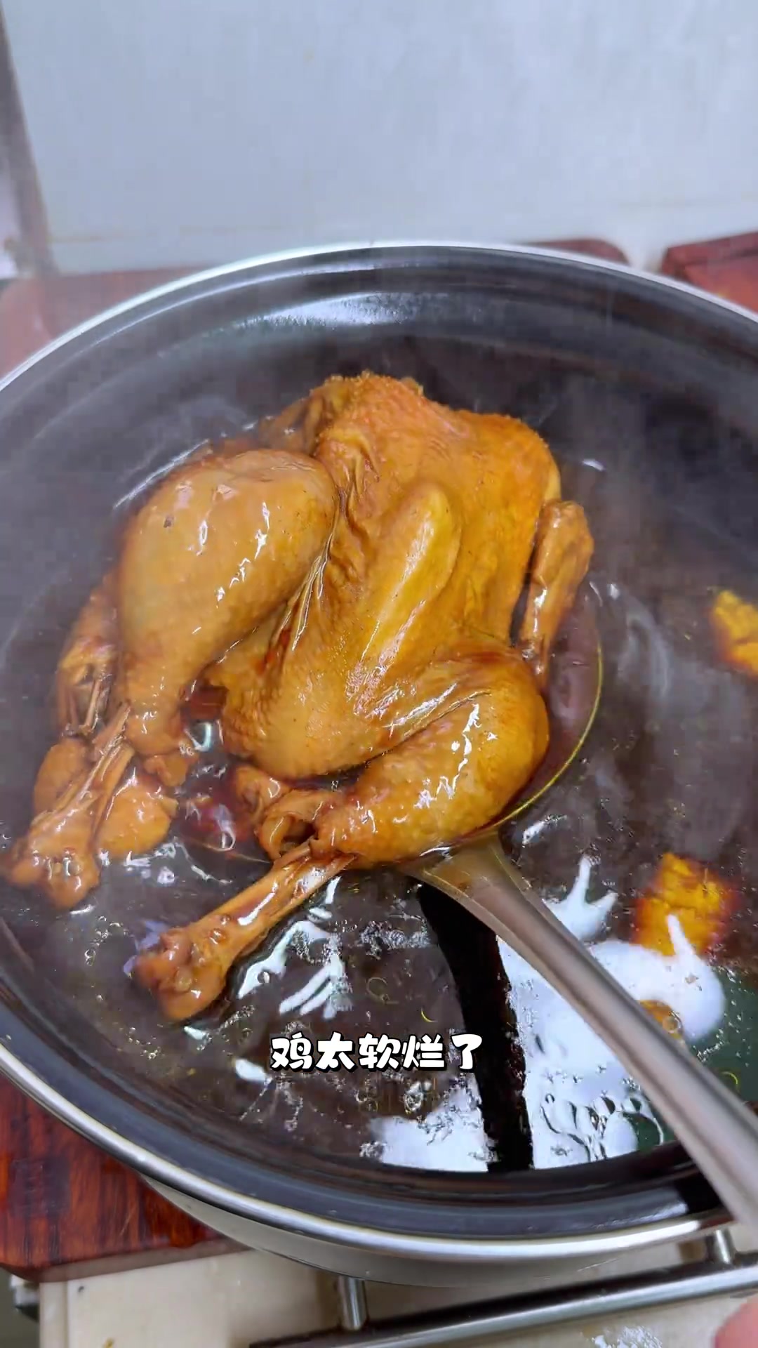 这道香酥鸡,骨头都变脆了!炸得外焦里嫩